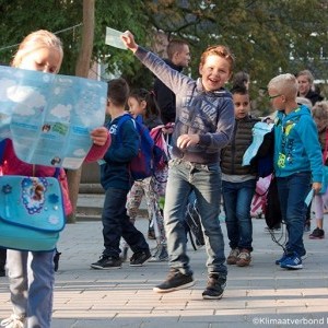 CO2-uitstoot beperken door gedragsverandering: ruim 21.000 kinderen gaan voorop